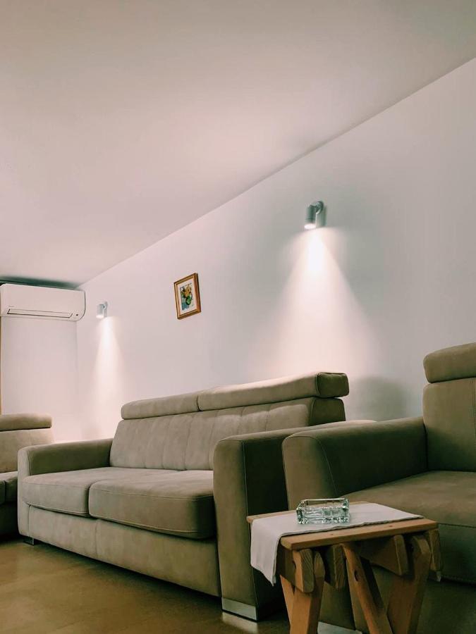 Toti Apartments Tiranë Eksteriør bilde